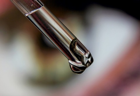 Main_eye-drops-1361781213_33