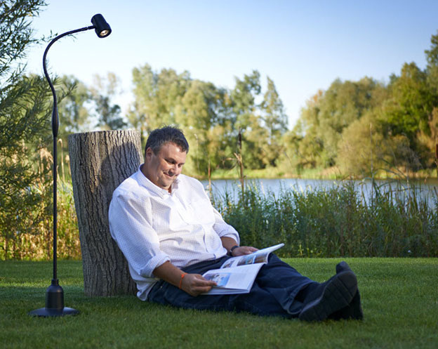 Alex Rechargeable Floor Reading Light - Outside Field